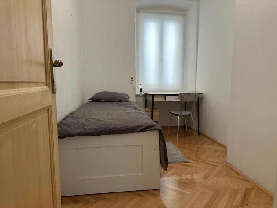 Multifunkcionalan Prostran Stan Apartmán *